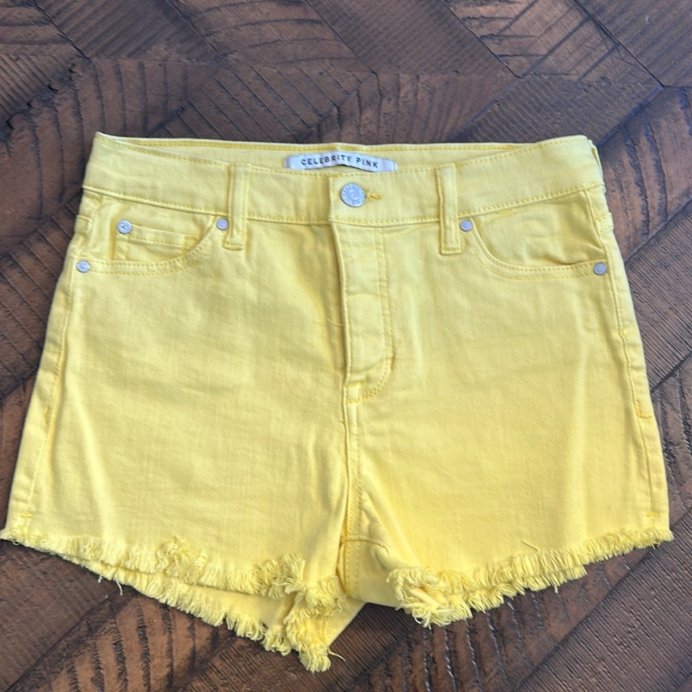 Celebrity Pink Jean shorts 3/26